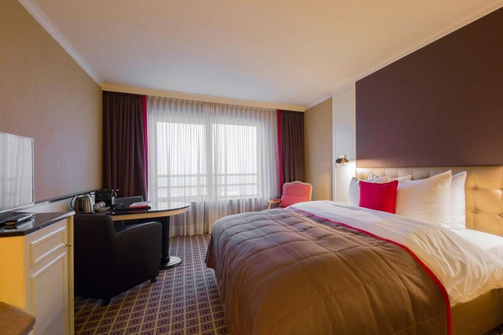 Grand Hotel Huis Ter Duin Noordwijk Exterior foto A typical room at the hotel