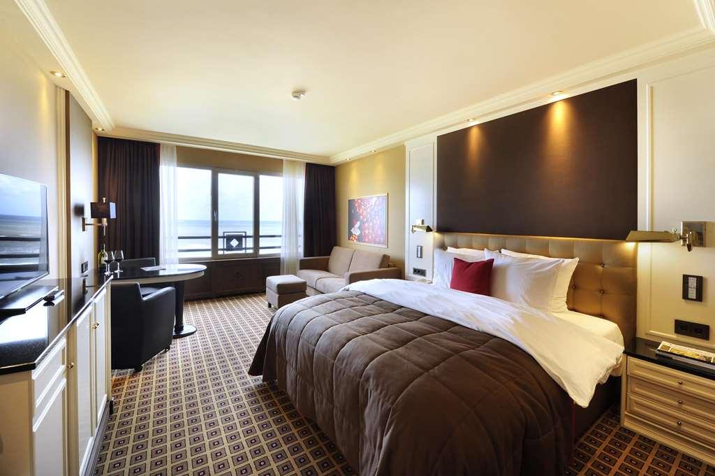 Grand Hotel Huis Ter Duin Noordwijk Exterior foto A room at the hotel