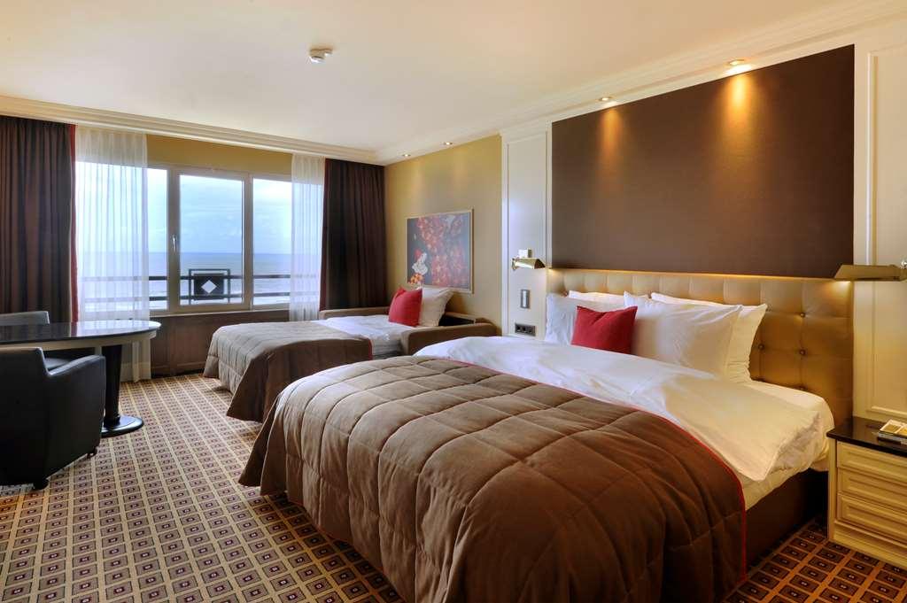 Grand Hotel Huis Ter Duin Noordwijk Exterior foto A room at the hotel