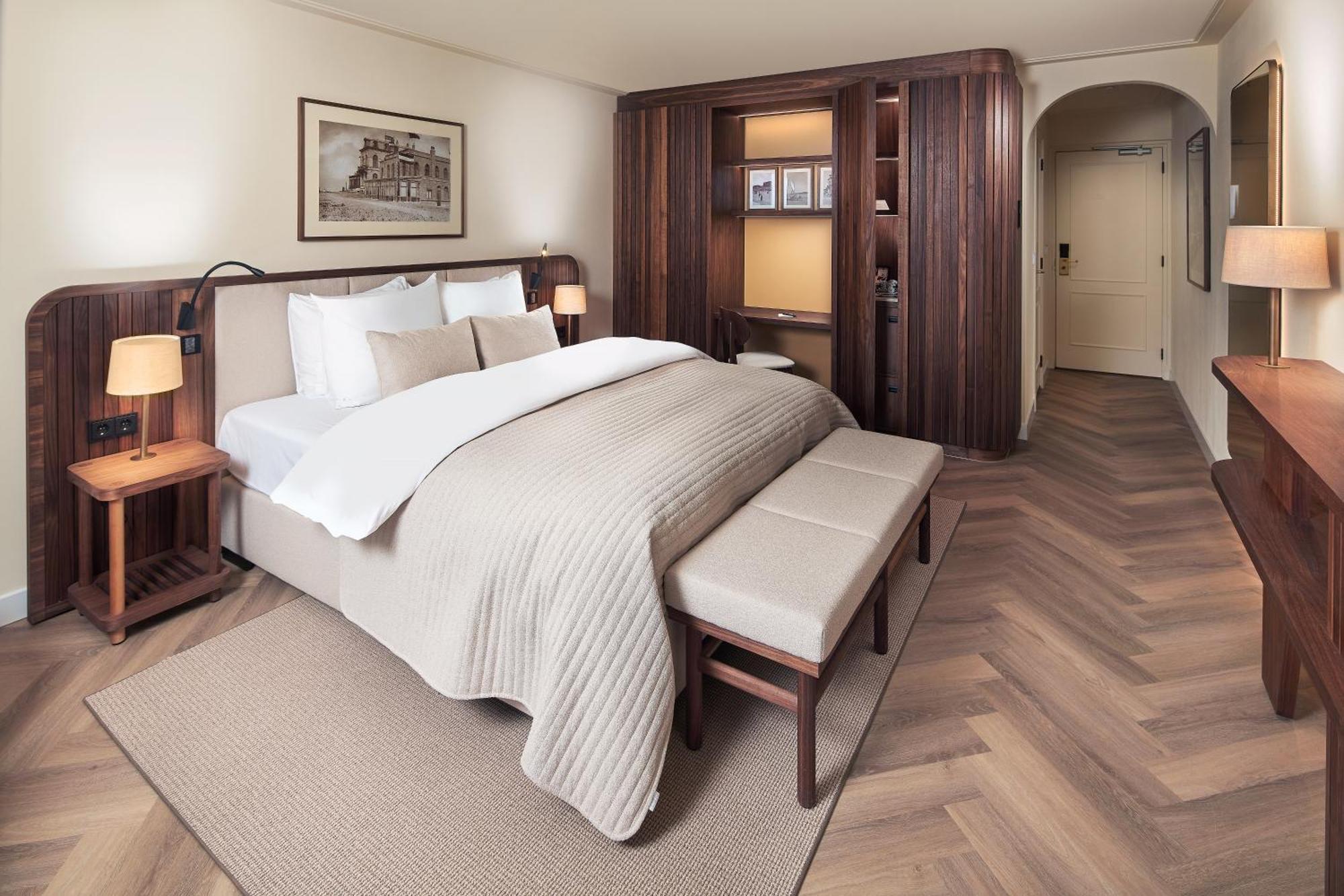 Grand Hotel Huis Ter Duin Noordwijk Exterior foto A bedroom at the hotel