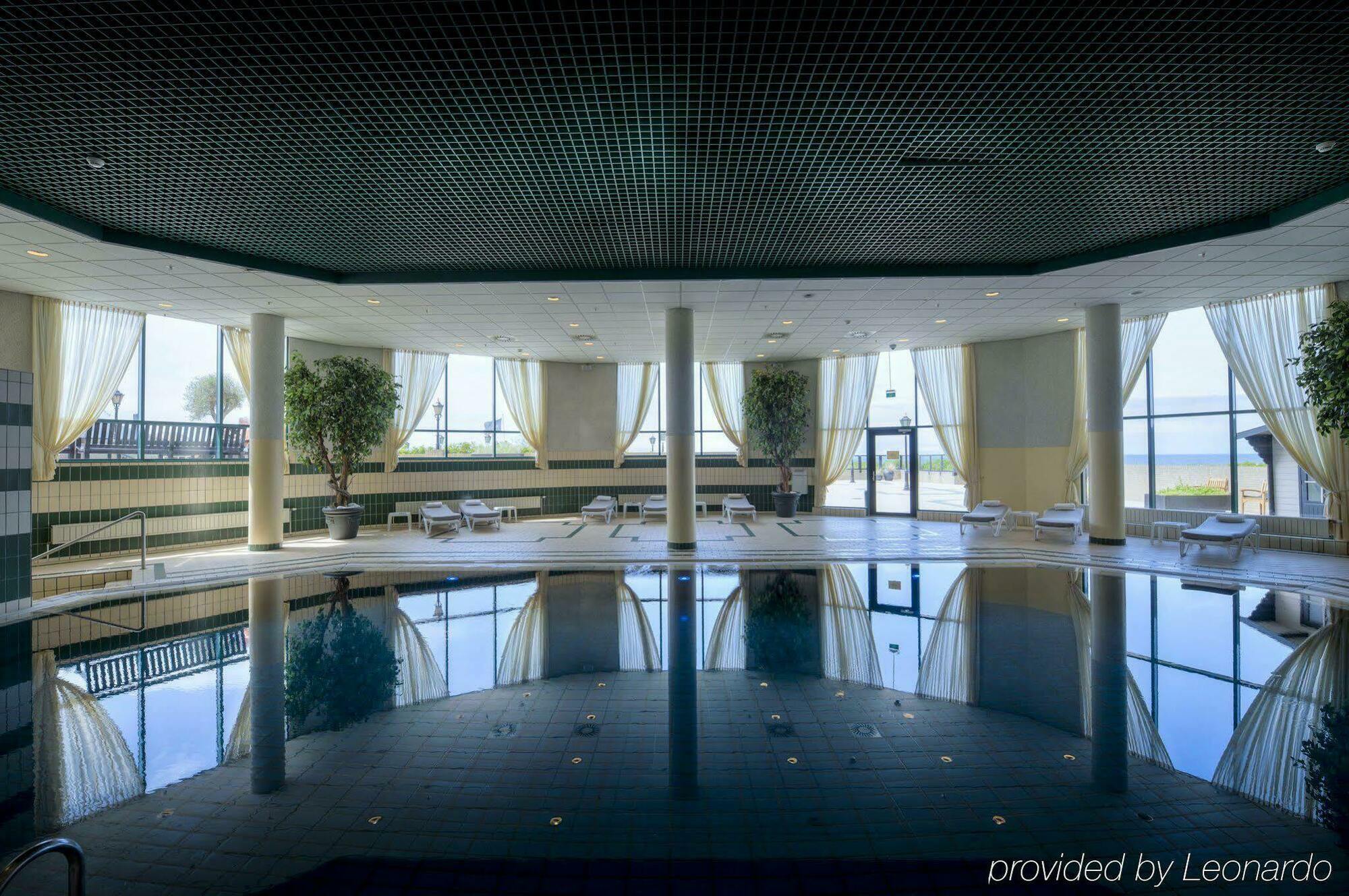 Grand Hotel Huis Ter Duin Noordwijk Exterior foto The interior of the terminal